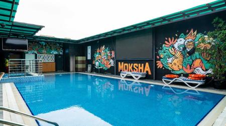 Sky Lounge (Moksha Bar & Restaurant) Sky Lounge (Moksha Bar & Restaurant)